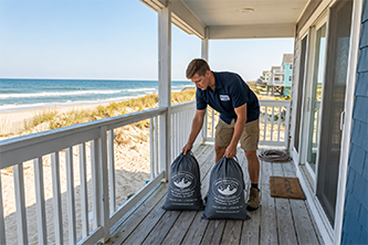 Vacation linen rental service for hassle-free stays, clean, soft bedding and towels delivered ready for use